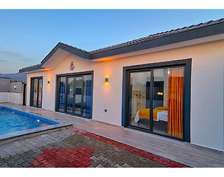 Fethiye Çiftlik'te Bahçeli, Özel Havuzlu, Modern Villa - 3