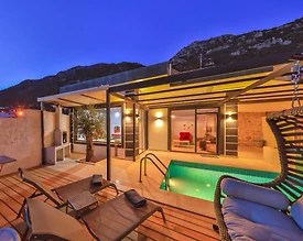 Kalkan Kördere'de Muhteşem Manzaralı, Özel Havuzlu, Jakuzili Villa - 2