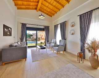 Kaş Andifli'de Özel Tasarımlı, Havuzlu, Balayı Villası - 4