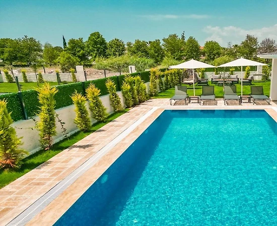 Muğla Fethiye'de Enfes Doğa Manzaralı, Özel Havuzlu, Kiralık Villa - 1