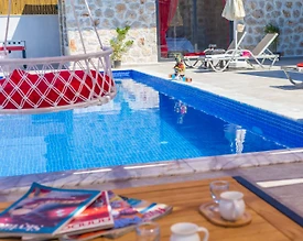 Kaş Yeşilköy'de Taş Mimarili, 4 Kişilik, Jakuzili, Kiralık Villa - 3