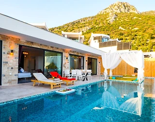 Kaş İslamlar'da Deniz Manzaralı, Özel Havuzlu, Jakuzili, Kiralık Villa - 1