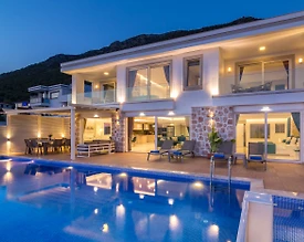 Kalkan Kördere'de Mükemmel Manzaralı, Özel Havuzlu, Oyun Odalı Villa - 2