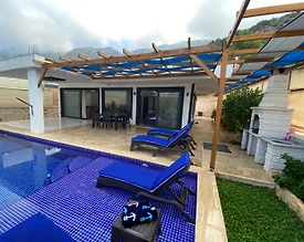 Kaş Bezirgan'da Modern Tasarıma Sahip, Özel Havuzlu, Konforlu Villa - 2