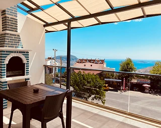 Kaş Kördere'de Merkezi Konumda, Deniz Manzaralı, Balayı Evi - 2