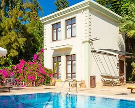Kaş Kalkan'da Merkezi Konumda, Ortak Havuzlu, Modern Villa - 2
