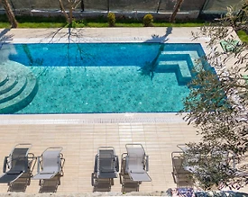 Marmaris Selimiye'de Geniş Bahçeli, Özel Havuzlu, Lüks Villa - 2