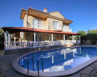 Dalyan'da Merkezi Konumda, Özel Havuzlu, Kiralık Lüks Villa - 2