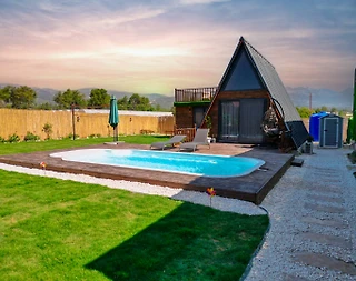 Antalya Kaş'ta Sessizlik İçerisinde, Özel Havuzlu, Konforlu Bungalov - 2