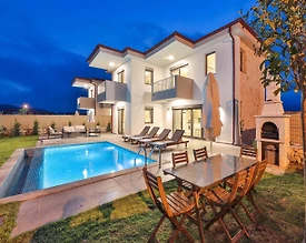 Kaş Andifli'de Yeşillikler İçerisinde, Özel Havuzlu, Modern Villa - 3