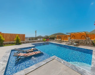 Kaş Belenli'de Sakin Konumda, Özel Havuzlu, Çocuk Oyun Alanlı Villa - 3