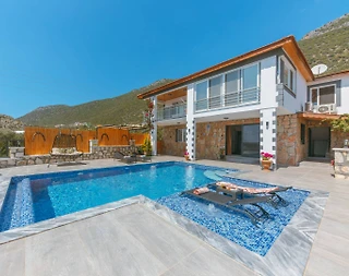 Kaş Belenli'de Sakin Konumda, Özel Havuzlu, Çocuk Oyun Alanlı Villa - 2