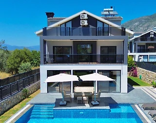Fethiye Ölüdeniz'de Geniş Ailelere Uygun, Özel Havuzlu, Geniş Villa - 1