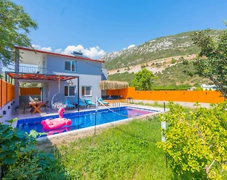 Kaş Bezirgan'da Çekirdek Ailelere Uygun, Özel Havuzlu, Modern Villa - 4