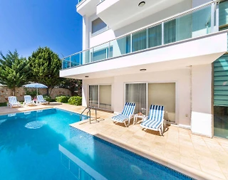 Kaş Kalkan'da Kalabalık Gruplara Uygun, Özel Havuzlu, Konforlu Villa - 1