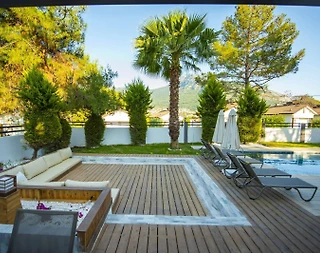 Fethiye Ölüdeniz'de Doğa İçinde, Özel Havuzlu, Geniş Villa - 2