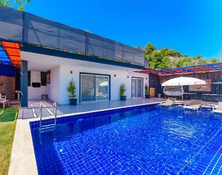 Kaş İslamlar'da Yeşillikler İçerisinde, Özel Havuzlu, Konforlu Villa - 1