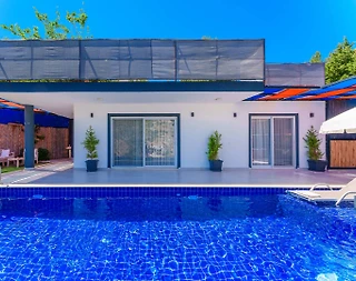 Kaş İslamlar'da Yeşillikler İçerisinde, Özel Havuzlu, Konforlu Villa - 4