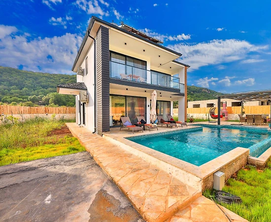 Kaş Ağullu'da Muhteşem Doğa Manzaralı, Özel Havuzlu, Jakuzili Villa - 1