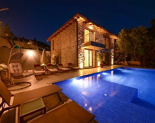 Kaş İslamlar'da Muhteşem Doğa Manzaralı, Özel Havuzlu, Taş Villa - 1