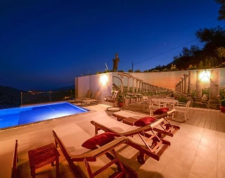 Kaş İslamlar'da Muhteşem Doğa Manzaralı, Özel Havuzlu, Taş Villa - 2