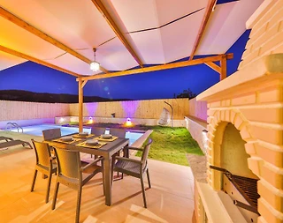 Kaş Andifli'de Eşsiz Doğa Manzaralı, Özel Havuzlu, Konforlu Villa - 3