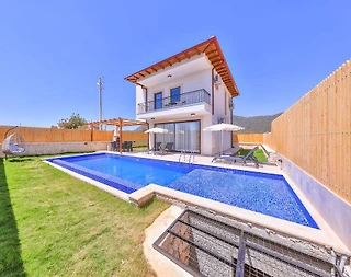 Kaş Andifli'de Eşsiz Doğa Manzaralı, Özel Havuzlu, Konforlu Villa - 1