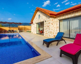 Kaş Gelemiş'te Doğa Manzaralı, Özel Havuzlu, Modern Villa - 2