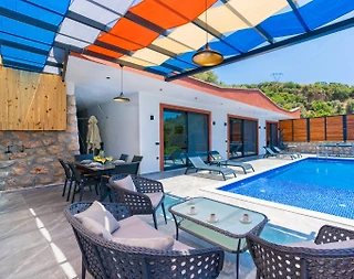 Kaş İslamlar'da Muhteşem Doğa Manzaralı, Özel Havuzlu, Kiralık Villa - 4