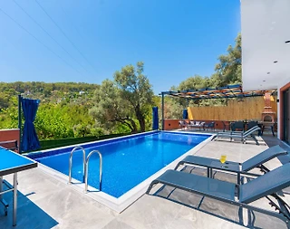 Kaş İslamlar'da Muhteşem Doğa Manzaralı, Özel Havuzlu, Kiralık Villa - 2