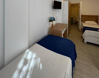 Balıkesir Avşa Adası'nda 3 Kişilik, Ortak Havuzlu, Ferah Oda - 2