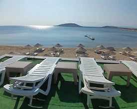Balıkesir Avşa Adası'nda Deniz Manzaralı, Ortak Havuzlu, Kiralık Bungalov - 2