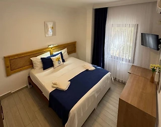 Balıkesir Avşa Adası'nda Deniz Sıfır, Ortak Havuzlu, 1+1 Oda - 3
