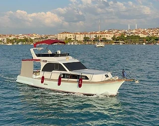 Balıkesir Ayvalık'da Serin Sularda, 4 Kişi Kapasiteli, 1 Kabinli Motoryat - 2