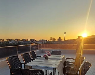 Balıkesir Edremit'de Bahçeli, 12 Kişilik, Modern Villa - 2