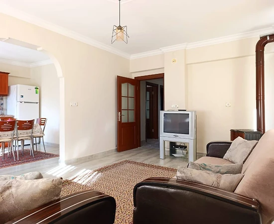Balıkesir Marmara'da Doğa Manzaralı, Konforlu, Kiralık Lüks Suit - 1