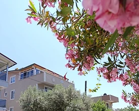 Balıkesir Marmara'da Merkezi Konumda, Bahçeli, Konforlu Lüks Suit - 3