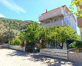 Balıkesir Marmara'da Merkezi Konumda, Bahçeli, Konforlu Lüks Suit - 3