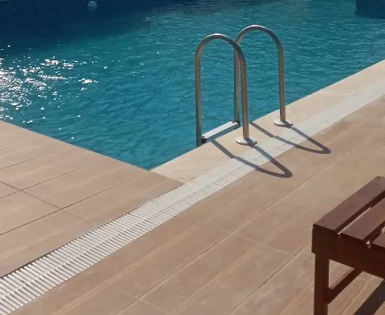 Silifke Arkum'da Denize Yakın Konumda, Site İçerisinde, 1+1 Suit - 1