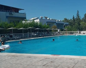 Silifke Arkum'da Denize Yakın Konumda, Site İçerisinde, 1+1 Suit - 2