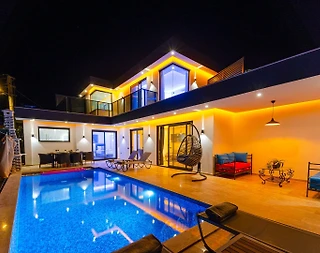 Kaş Bezirgan'da Lüks Mimarili, Özel Havuzlu, Jakuzili, Lüks Villa - 2