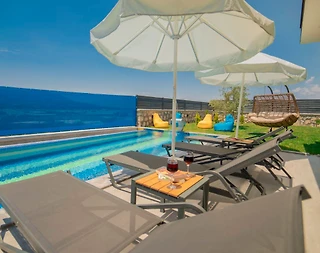 Kalkan Yeşilköy'de Geniş Bahçeli, Özel Havuzlu, Kiralık Villa - 5