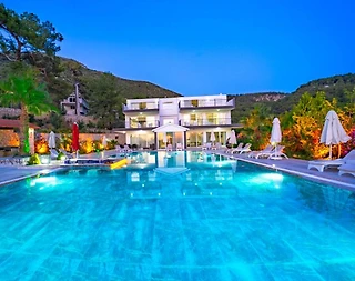 Kaş İslamlar'da Kalabalık Ailelere Uygun, Özel Havuzlu, Kiralık Villa - 3