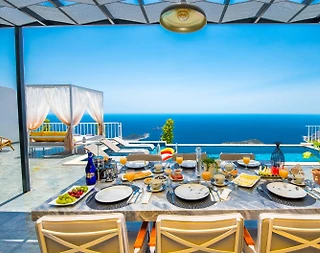 Kaş Bezirgan'da Yeşillikler İçerisinde, Özel Havuzlu, Kiralık Villa - 1