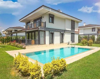 Sapanca Kırkpınar'da Muhteşem Bahçeye Sahip, Özel Havuzlu, Geniş Villa - 3