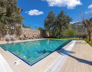 Marmaris Selimiye'de Geniş Bahçeli, Özel Havuzlu, Lüks Villa - 4