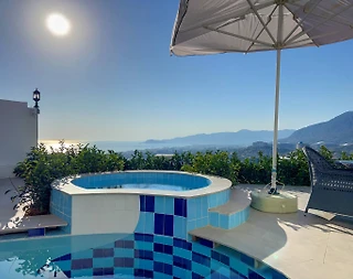 Alanya Kargıcak'ta Deniz Manzaralı, Özel Havuzlu, Jakuzili, Lüks Villa - 2