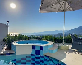 Alanya Kargıcak'ta Deniz Manzaralı, Özel Havuzlu, Jakuzili, Lüks Villa - 2