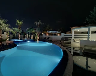 Serik Belek'te Merkezi Konumda, Özel Havuzlu, Jakuzili, Lüks Villa - 5