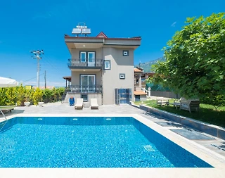 Fethiye Ölüdeniz'de Nezih Konumda, Özel Havuzlu, Kiralık Villa - 4